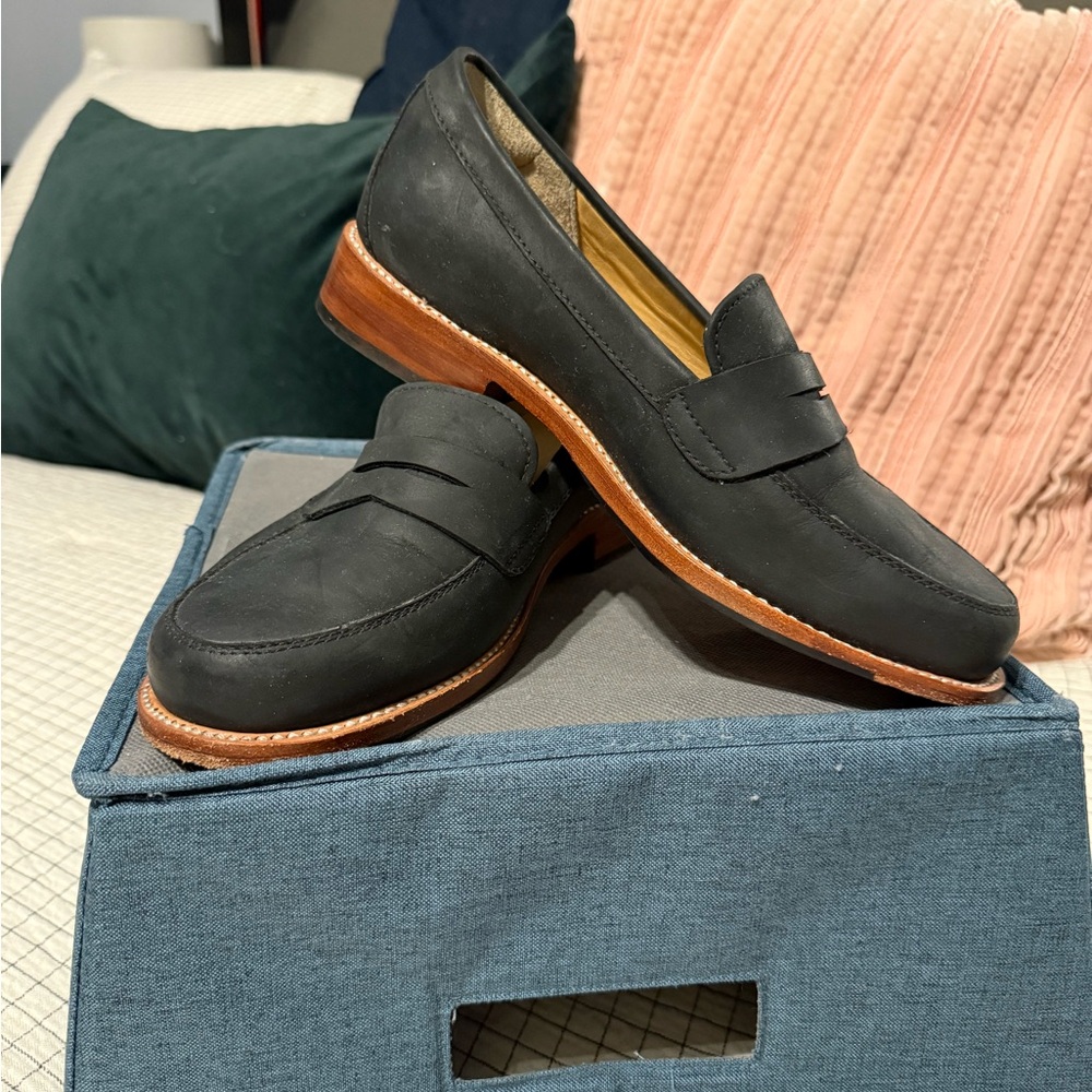 Handmade (Adelante) Black Leather Loafers size 7.5